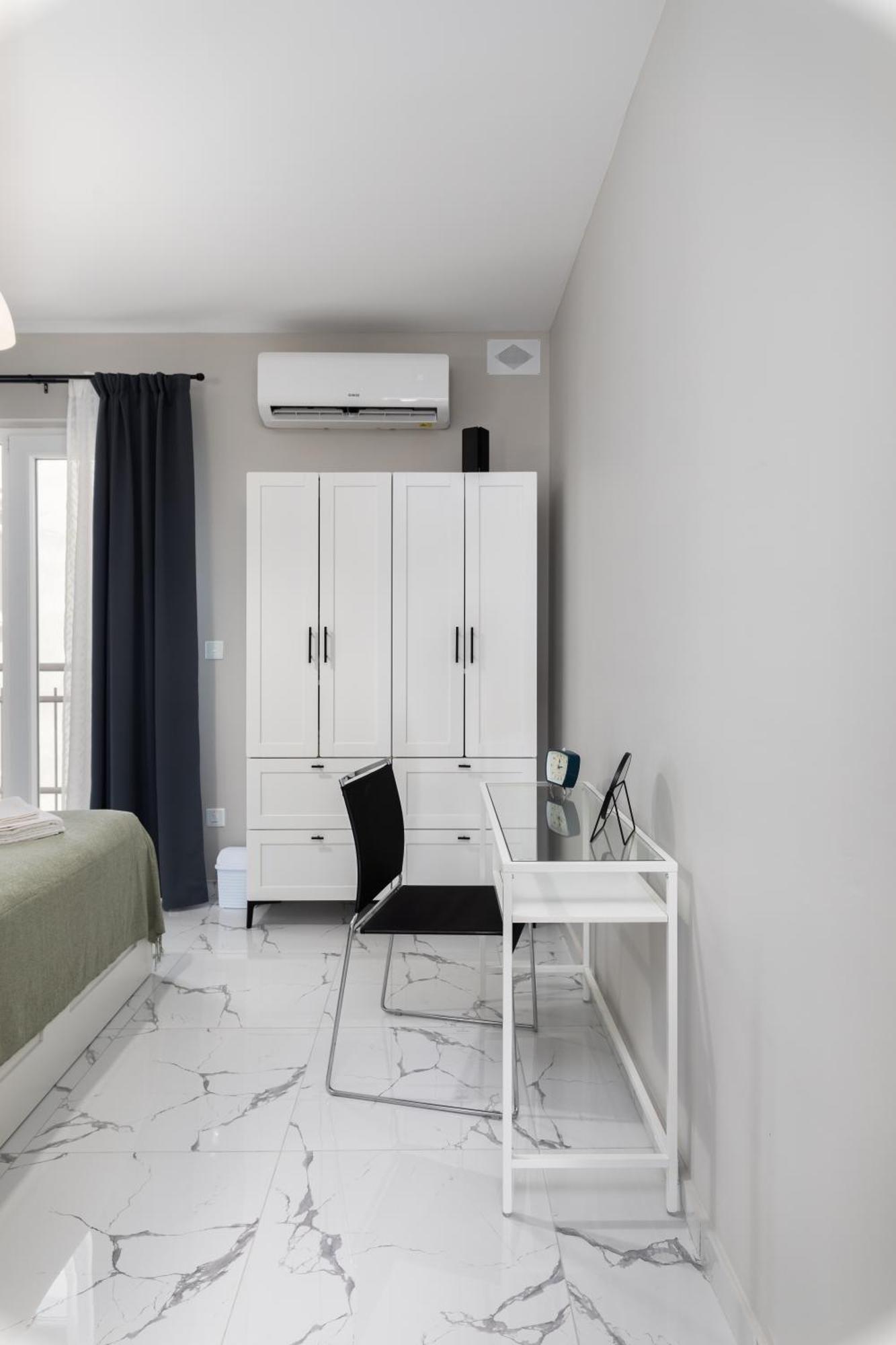 Modern 2Br Cosy Apartment With Large Terrace - Close To Manoel Island & Tigne Shopping Mall スリーマ エクステリア 写真
