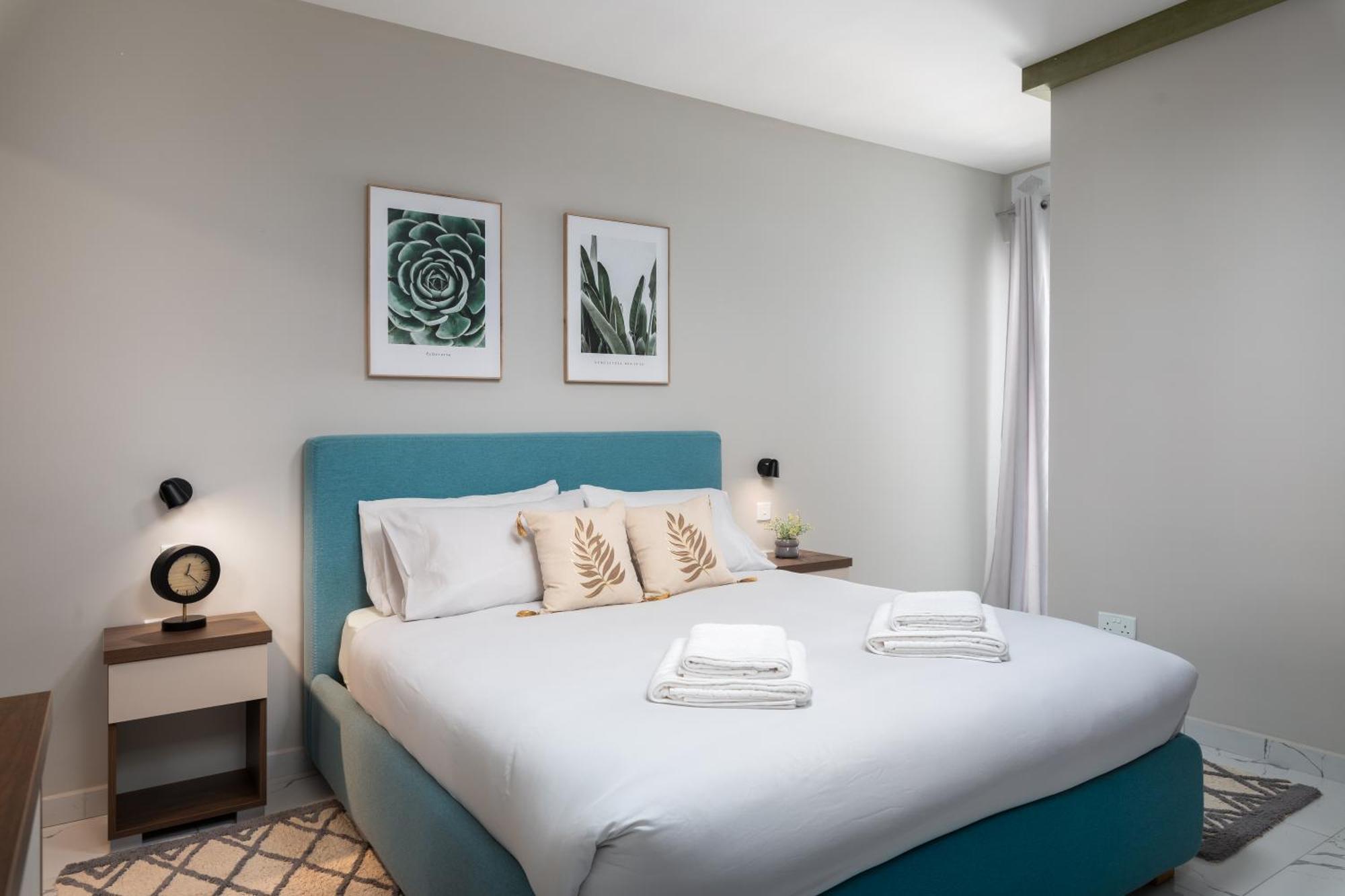 Modern 2Br Cosy Apartment With Large Terrace - Close To Manoel Island & Tigne Shopping Mall スリーマ エクステリア 写真