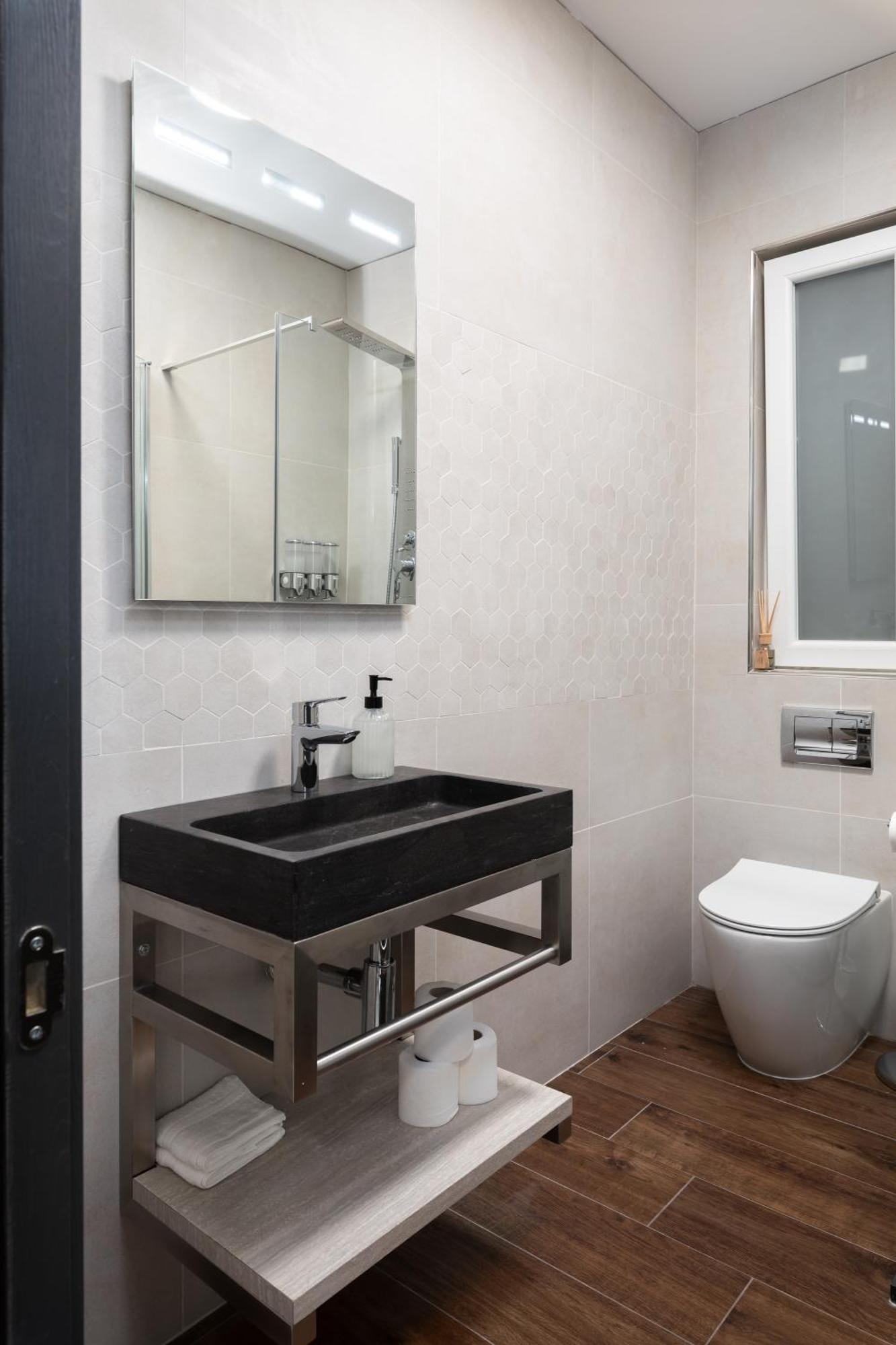 Modern 2Br Cosy Apartment With Large Terrace - Close To Manoel Island & Tigne Shopping Mall スリーマ エクステリア 写真